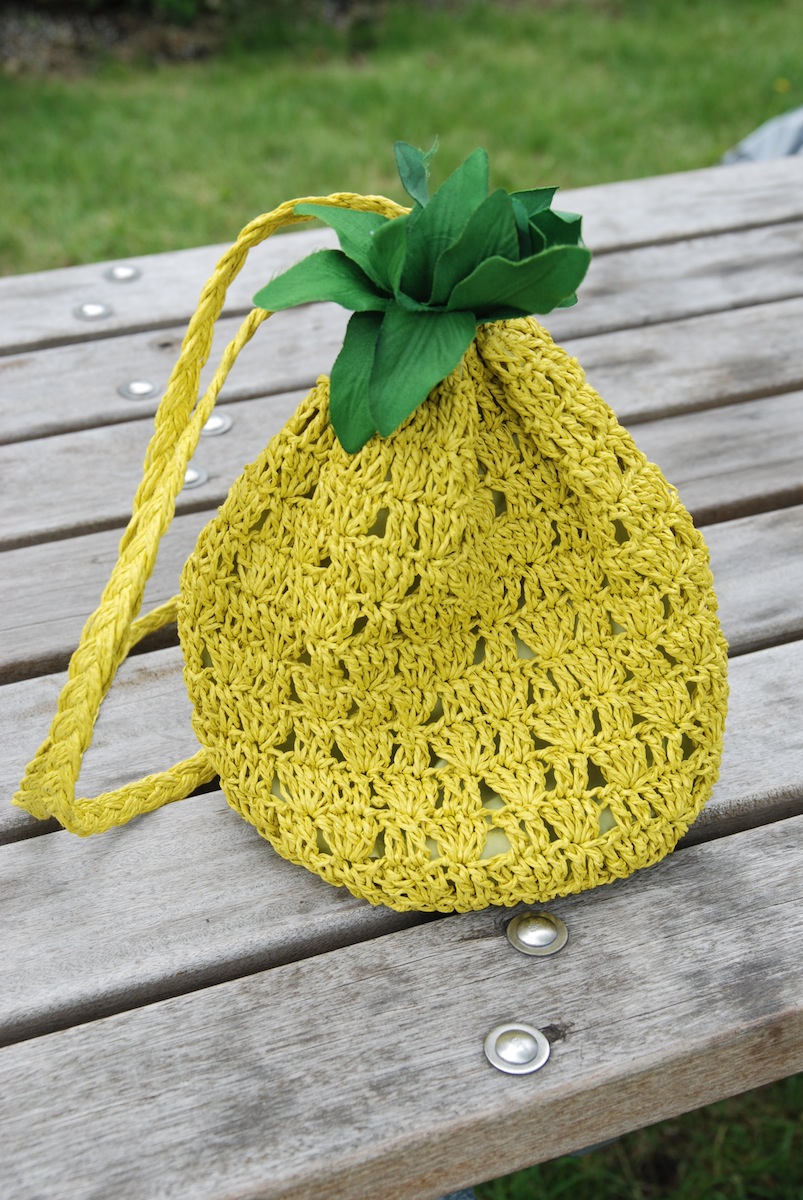 1000+ images about pineapple bag on Pinterest | Christmas gift bags ...